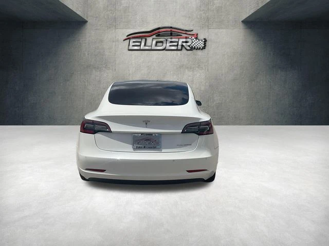 Elder Mitsubishi