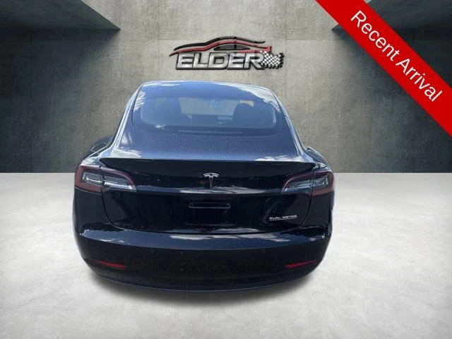 Elder Mitsubishi