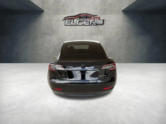Elder Mitsubishi