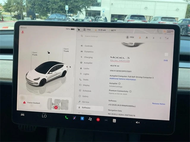 2023 Tesla Model 3 Performance photo 2