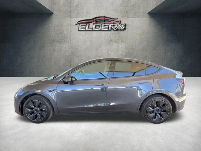 Used 2024 Tesla Model Y Long Range with VIN 7SAYGDED6RF206751 for sale in Killeen, TX
