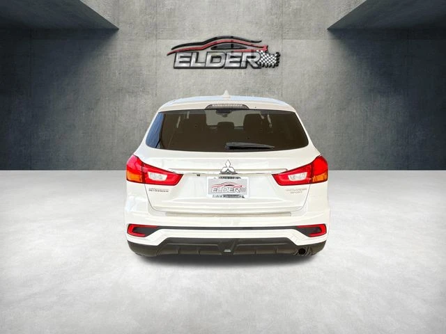 Elder Mitsubishi