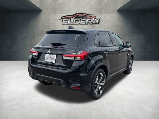 Elder Mitsubishi