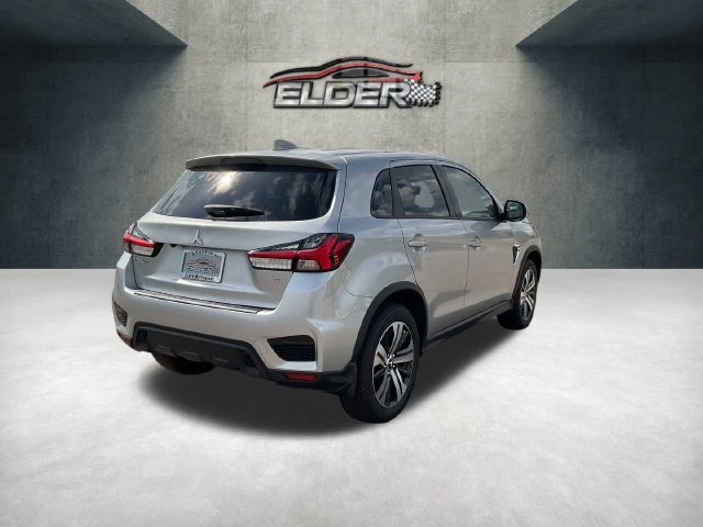 Elder Mitsubishi