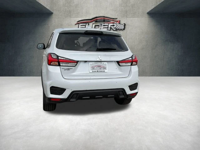 Elder Mitsubishi