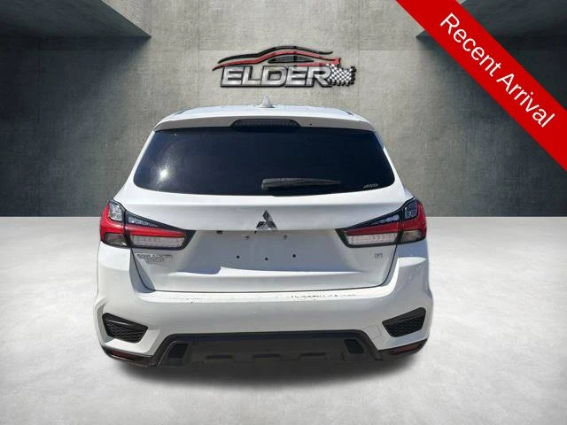 Elder Mitsubishi