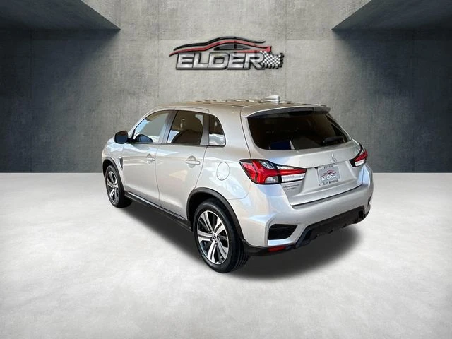 Elder Mitsubishi