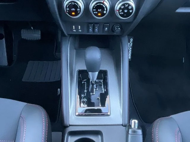 2026 Mitsubishi Outlander Sport SE - Photo 10