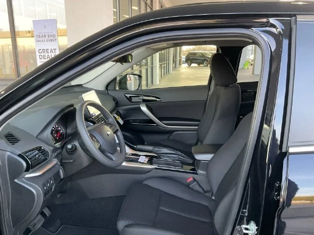 2026 Mitsubishi Eclipse Cross LE - Photo 6