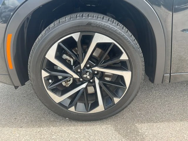 Elder Mitsubishi