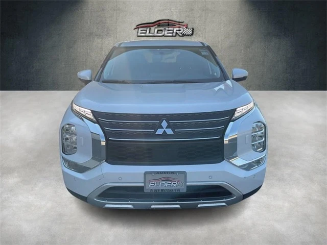 2023 Mitsubishi Outlander PHEV SE photo 5