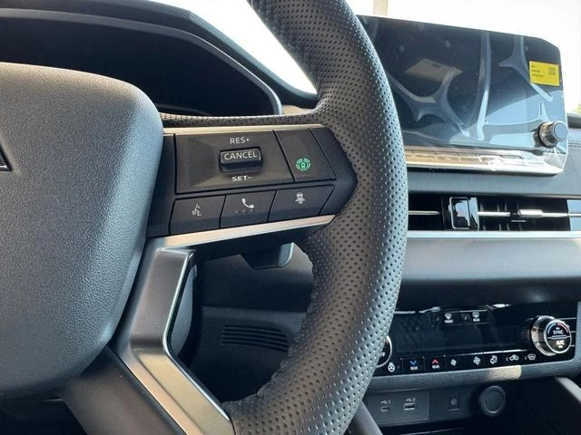 2025 Mitsubishi Outlander Plug-in Hybrid SEL - Photo 9