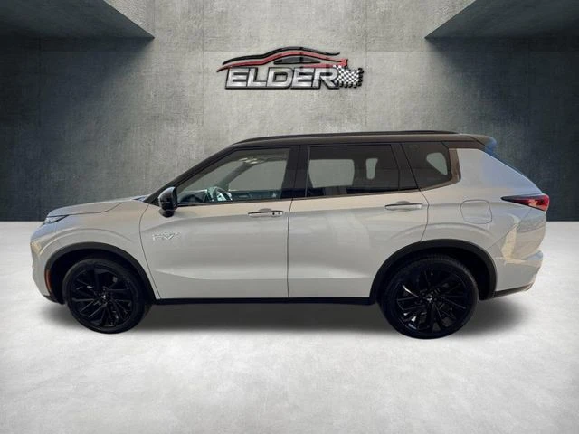 2025 Mitsubishi Outlander Plug-in Hybrid SEL - Photo 14