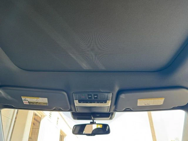 2025 Mitsubishi Outlander Plug-in Hybrid SEL - Photo 12