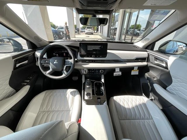 2025 Mitsubishi Outlander Plug-in Hybrid SEL Black Edition - Photo 17