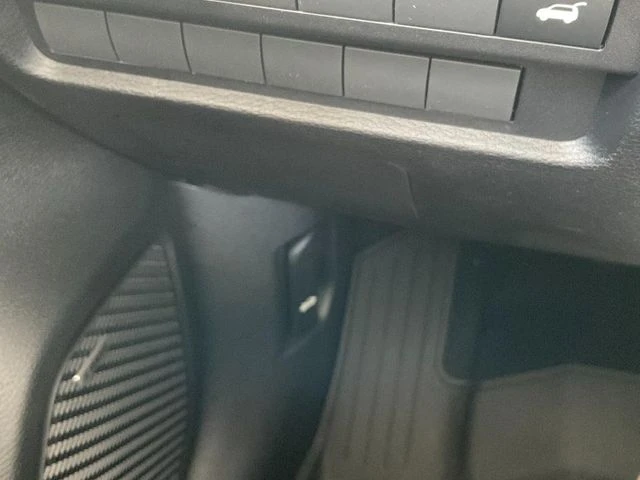 2025 Mitsubishi Outlander Plug-in Hybrid SEL Black Edition - Photo 6