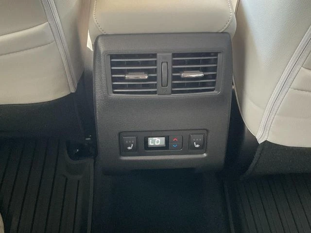 2025 Mitsubishi Outlander Plug-in Hybrid SEL Black Edition - Photo 18