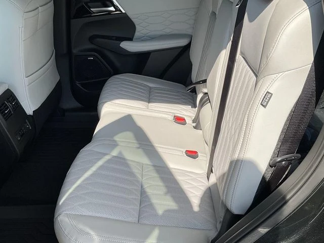 2025 Mitsubishi Outlander Plug-in Hybrid SEL Black Edition - Photo 15