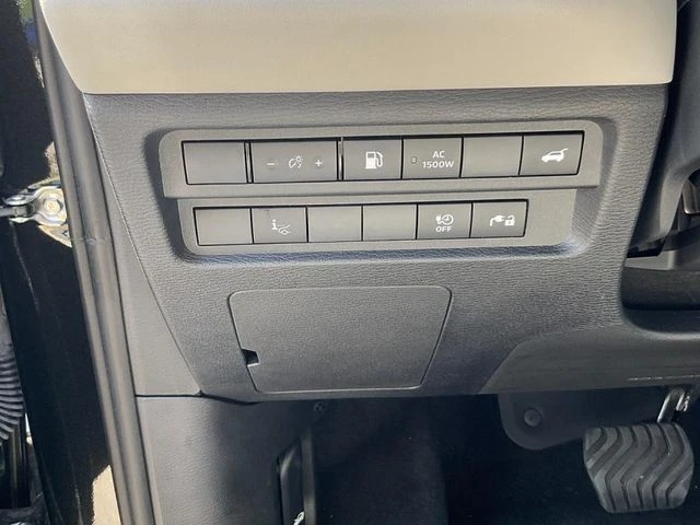 2025 Mitsubishi Outlander Plug-in Hybrid Platinum Edition - Photo 6