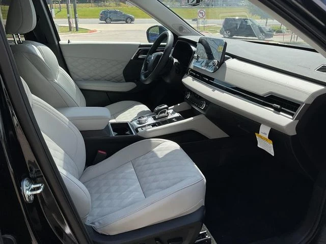 2025 Mitsubishi Outlander Plug-in Hybrid Platinum Edition - Photo 13