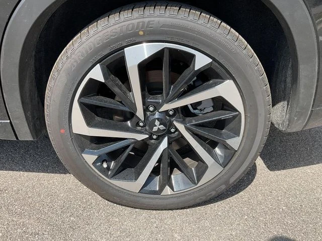 2025 Mitsubishi Outlander Plug-in Hybrid Platinum Edition - Photo 24