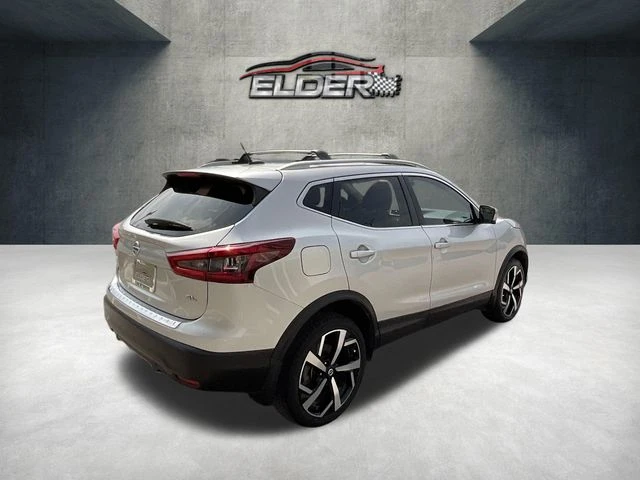 Elder Mitsubishi