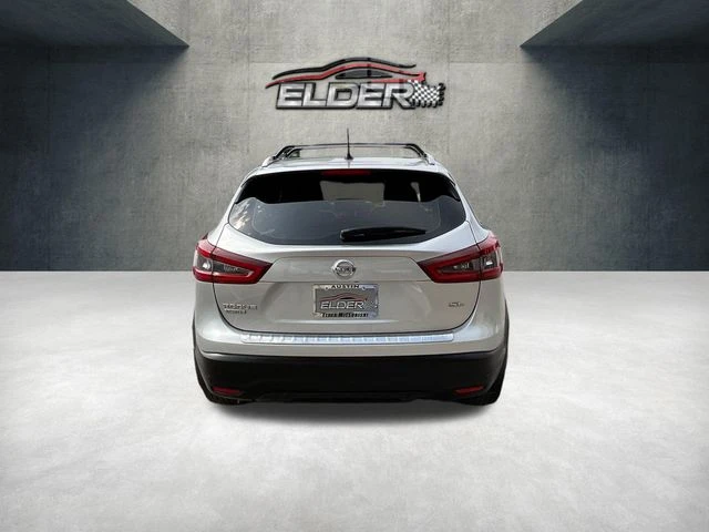 Elder Mitsubishi