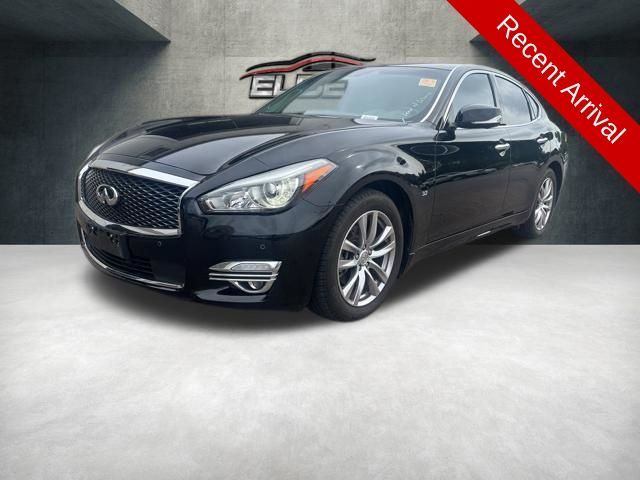 2019 INFINITI Q70 3.7 Luxe RWD