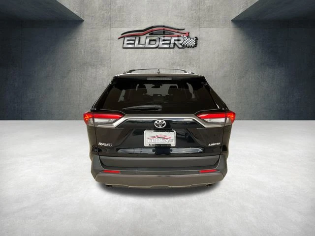 Elder Mitsubishi