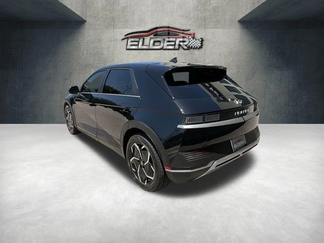 Elder Mitsubishi