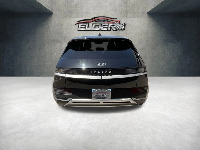 Elder Mitsubishi