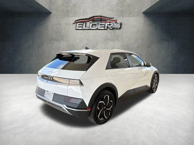 Elder Mitsubishi