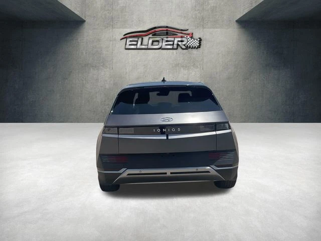 Elder Mitsubishi