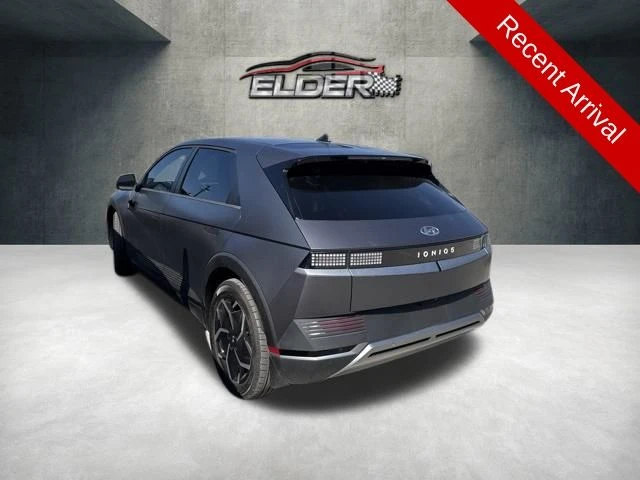 Elder Mitsubishi