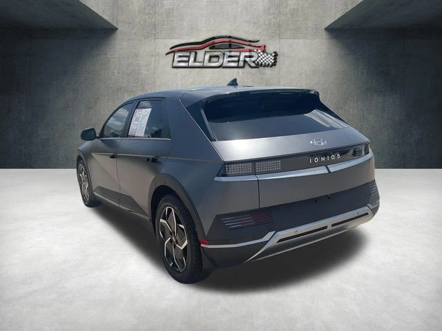 Elder Mitsubishi