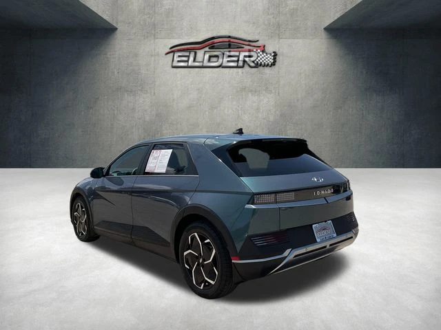 Elder Mitsubishi