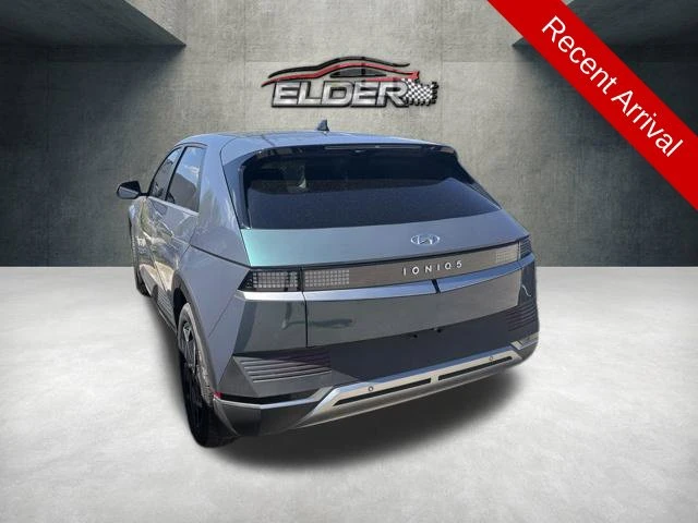 Elder Mitsubishi