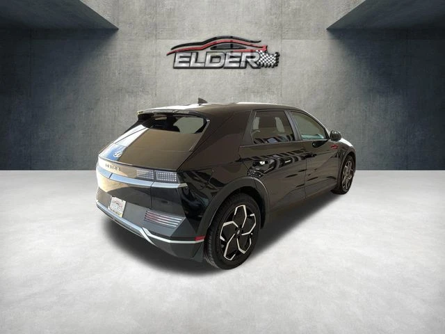 Elder Mitsubishi