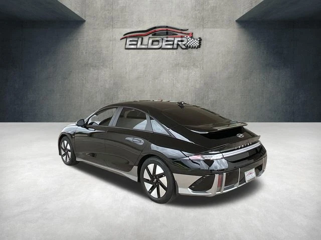 Elder Mitsubishi