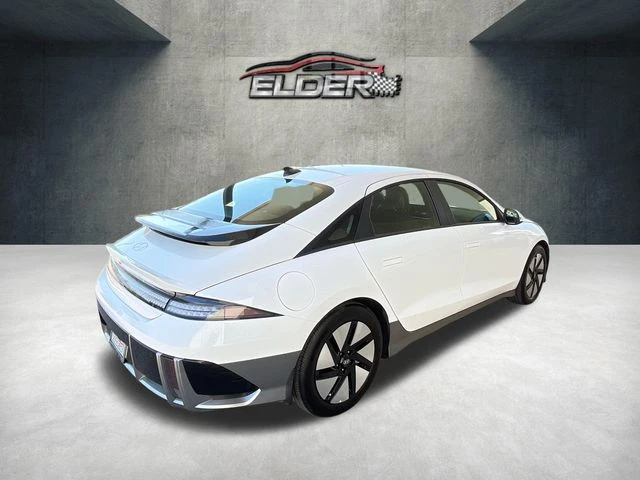 Elder Mitsubishi
