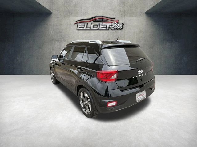 Elder Mitsubishi