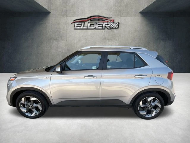Used 2025 Hyundai Venue SEL with VIN KMHRC8A36SU389272 for sale in Cedar Park, TX