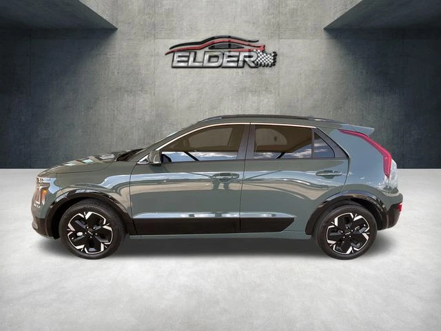 Used 2023 Kia Niro Wind with VIN KNDCR3L14P5023402 for sale in Cedar Park, TX