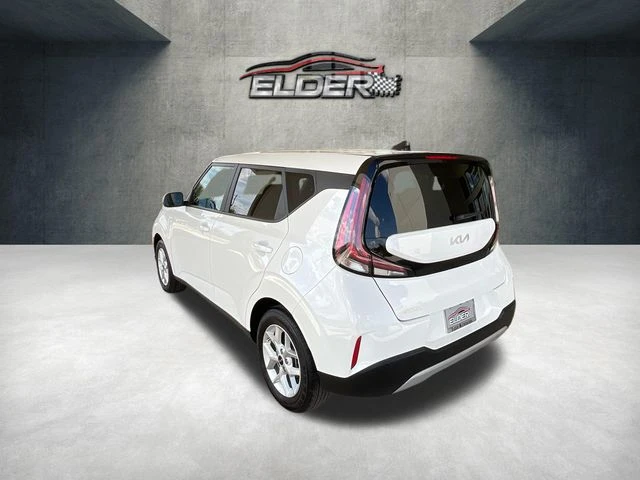 Elder Mitsubishi