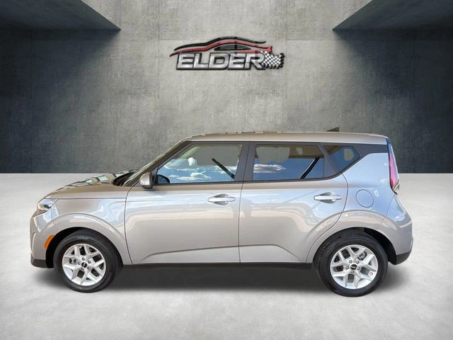 Elder Mitsubishi