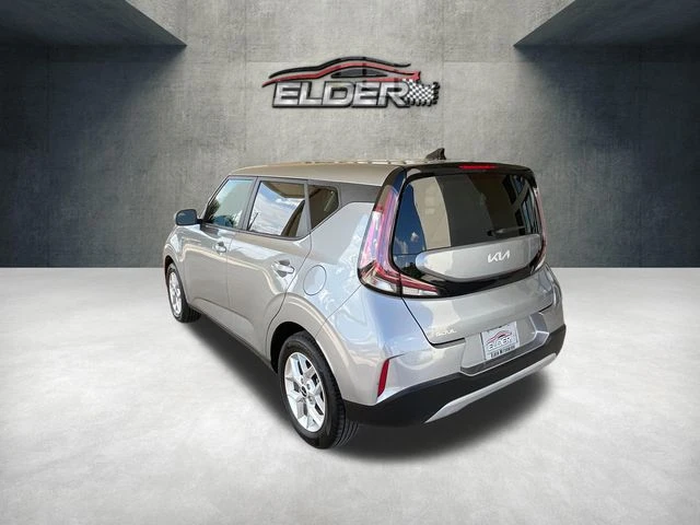 Elder Mitsubishi