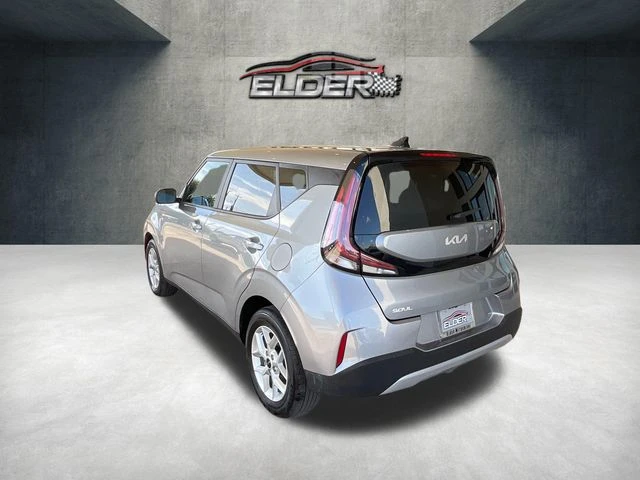 Elder Mitsubishi
