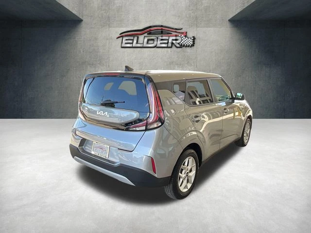 Elder Mitsubishi