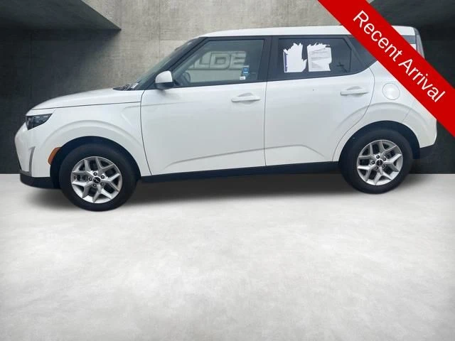 Elder Mitsubishi