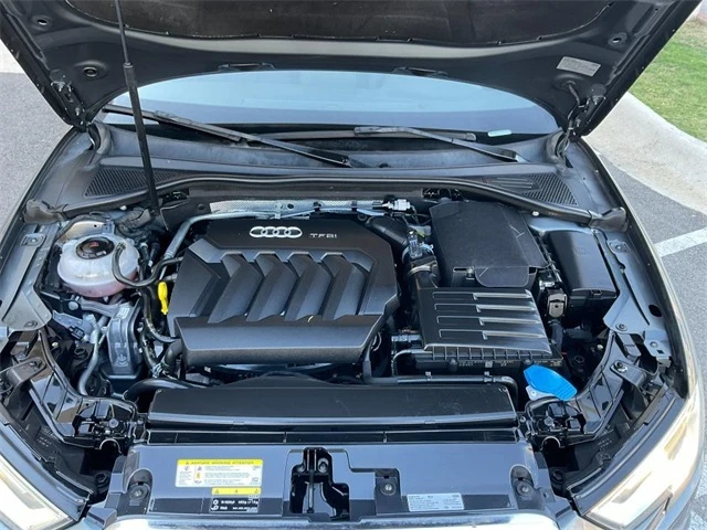 2018 Audi A3 2.0T Premium photo 4